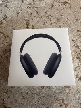 Apple AirPods Max Over-Ear Headphones - Space Gray